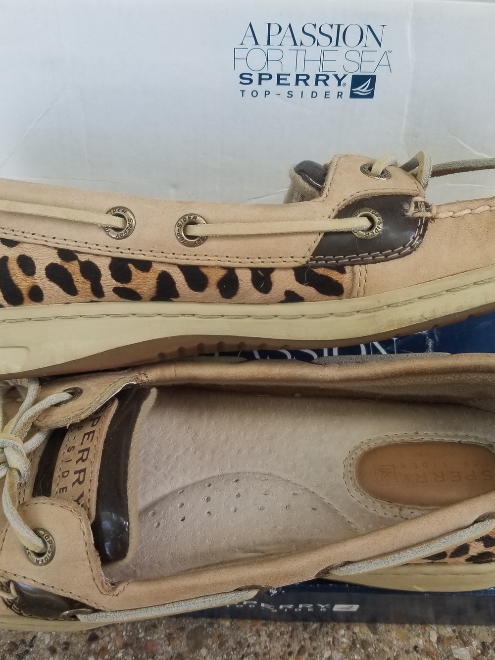 Sperry Women's Tan and Leopard Print Moccasins